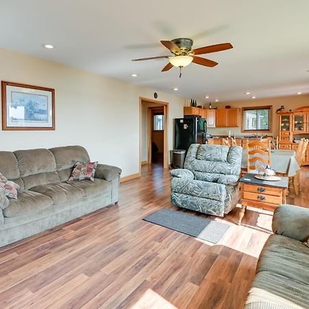 Kentucky Lake Getaway With Lookout Deck, Water View! New Concord Eksteriør bilde